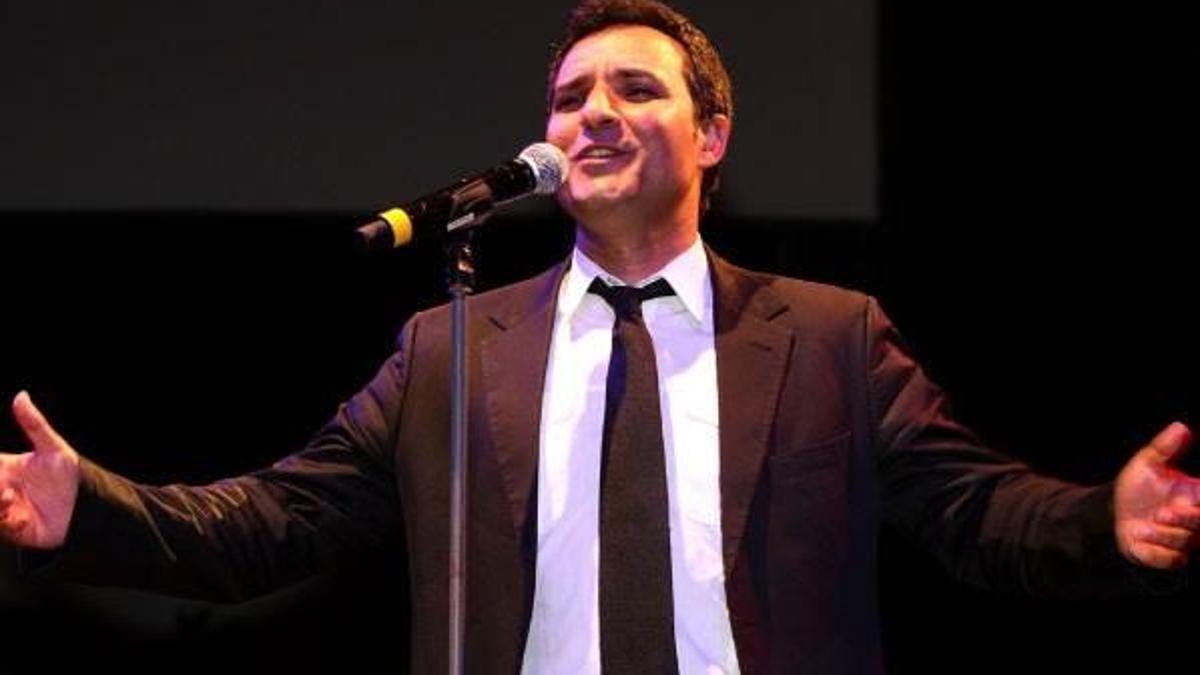 Rafet El Roman kimdir?