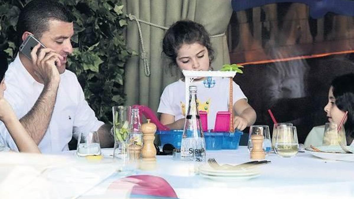 Ne istedilerse yaptı