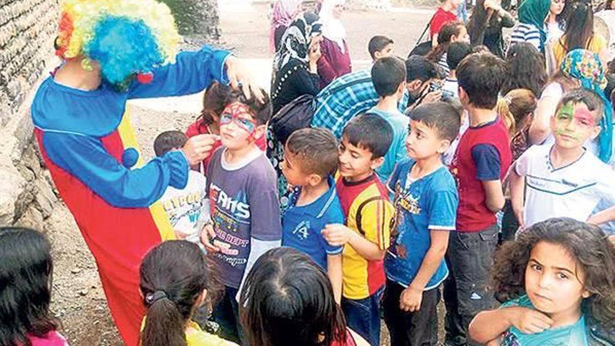 Sur’da aylar sonra gülümseyen yüzler...