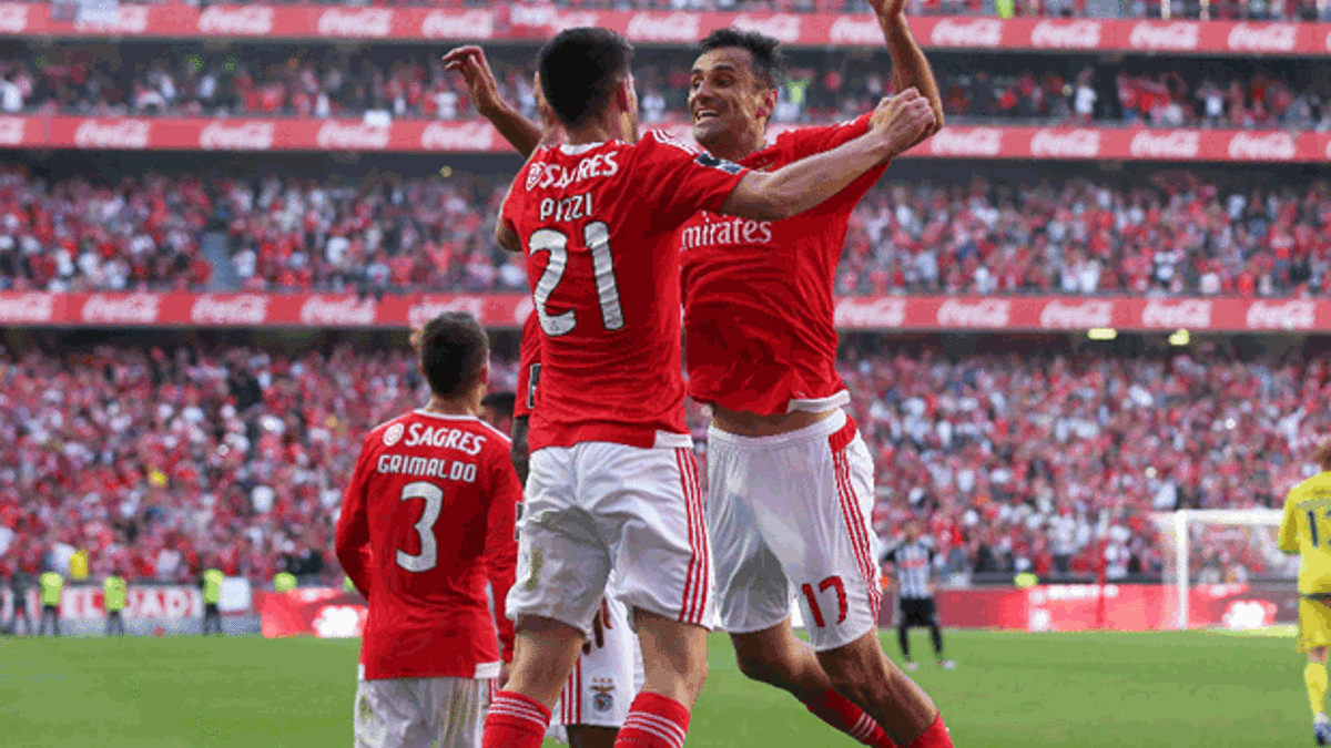 Portekiz'de şampiyon Benfica
