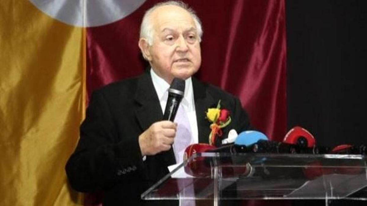 Yarsuvat seçim için düğmeye bastı