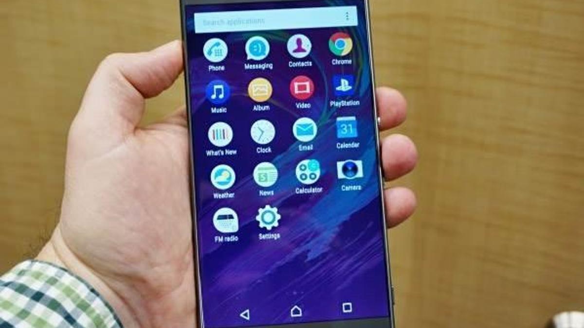 Sony,  Xperia XA Ultra'yı tanıttı