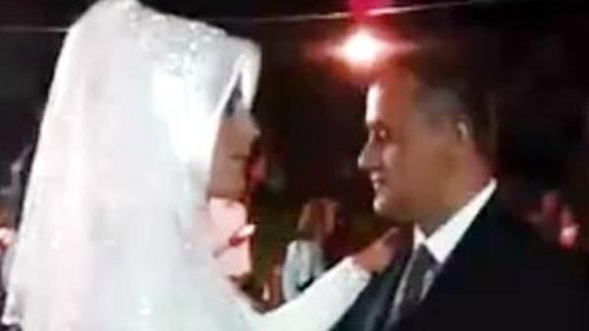 Yeni damat, babasını öldürdü, annesi ve ablasını yaraladı
