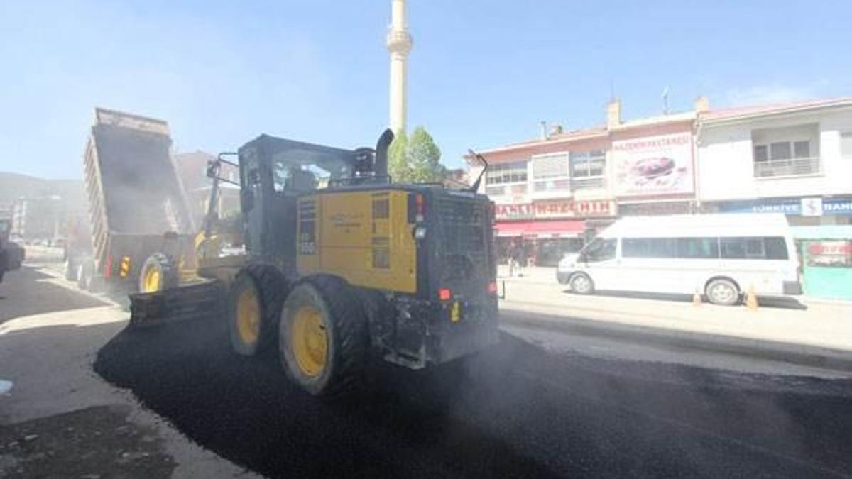 Asfalt dökme temposu yükseliyor