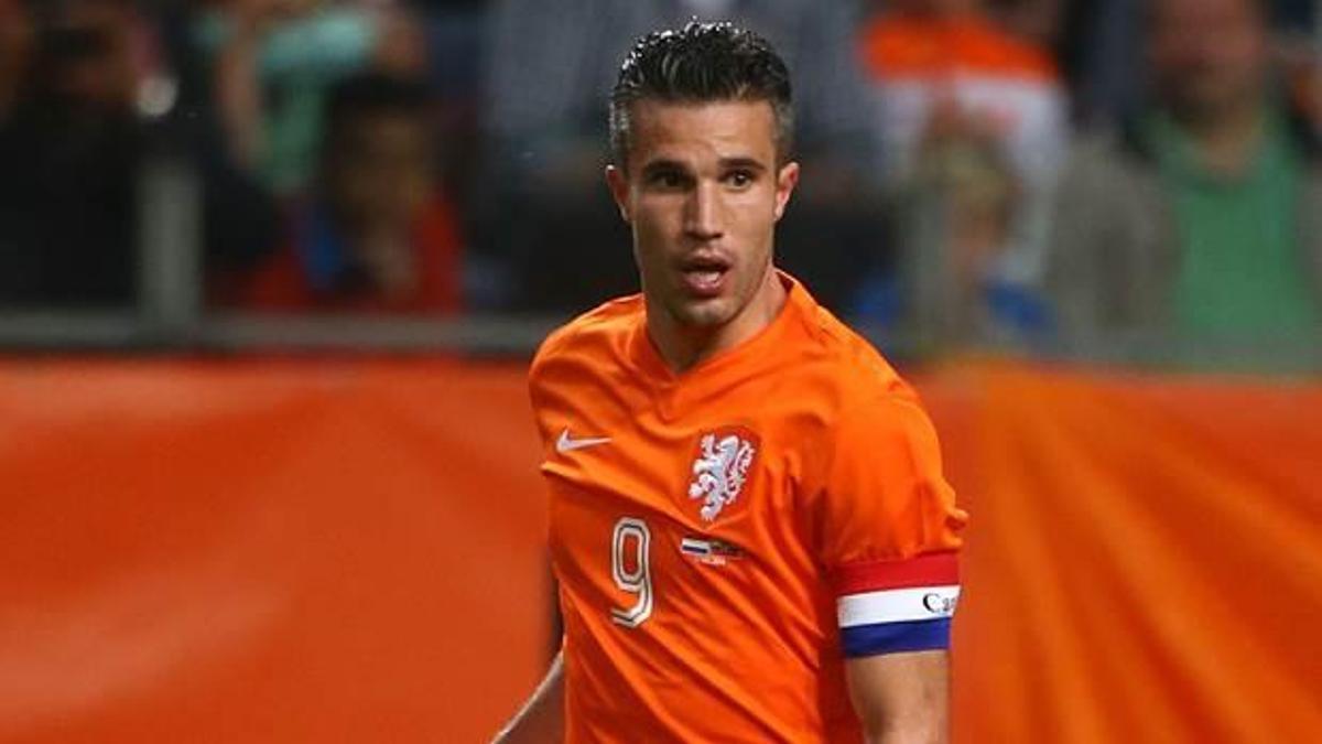 Robin van Persie'ye şok haber!
