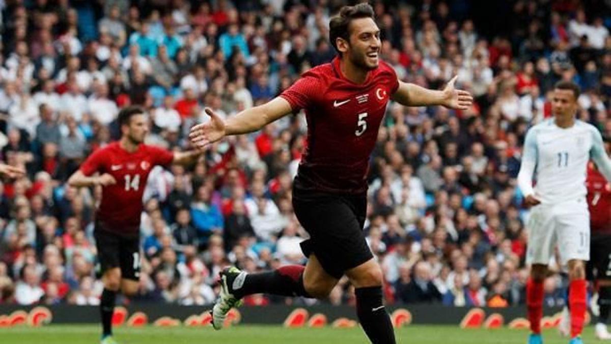 Çalhanoğlu: Maçı kazanabilirdik