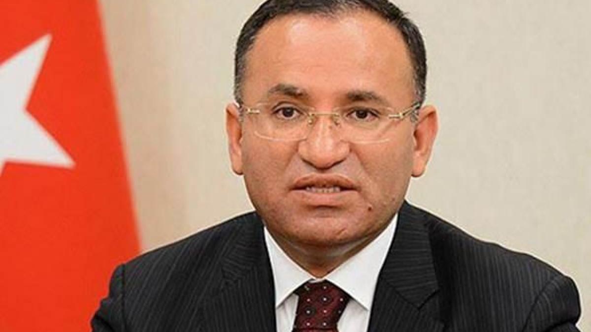 Bekir Bozdağ kimdir?
