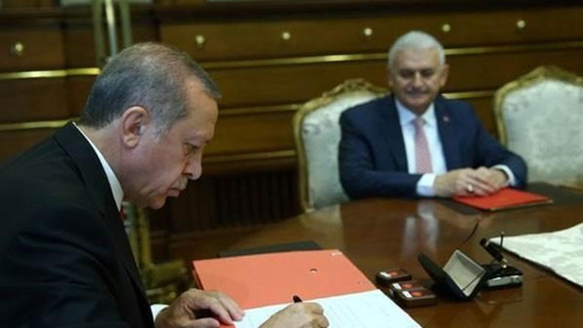 65. Hükümet'in ilk Bakanlar Kurulu toplantısı Külliye'de