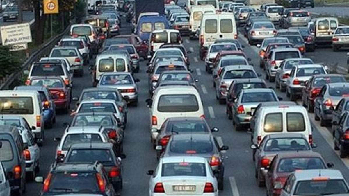 25 Mayıs İBB trafik durumu ve Boğaz köprüsü yoğunluk haritası!