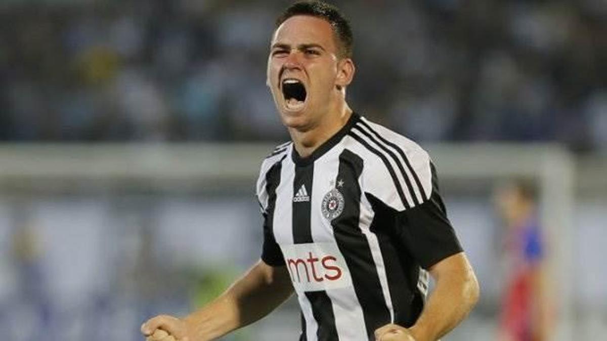 Benfica, Andrija Zivkovic'i bitirdi