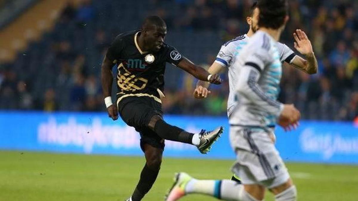 Trabzonspor'da Ndiaye pazarlığı