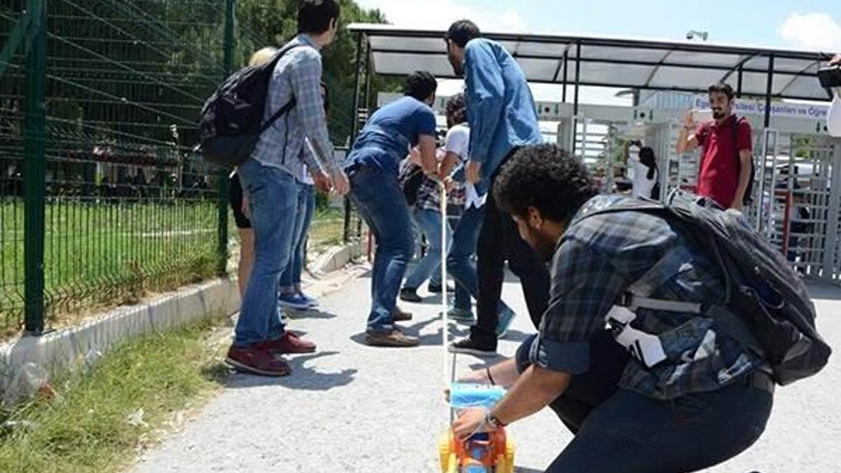 Ege Üniversitesi'nde gerginlik: 17 gözaltı