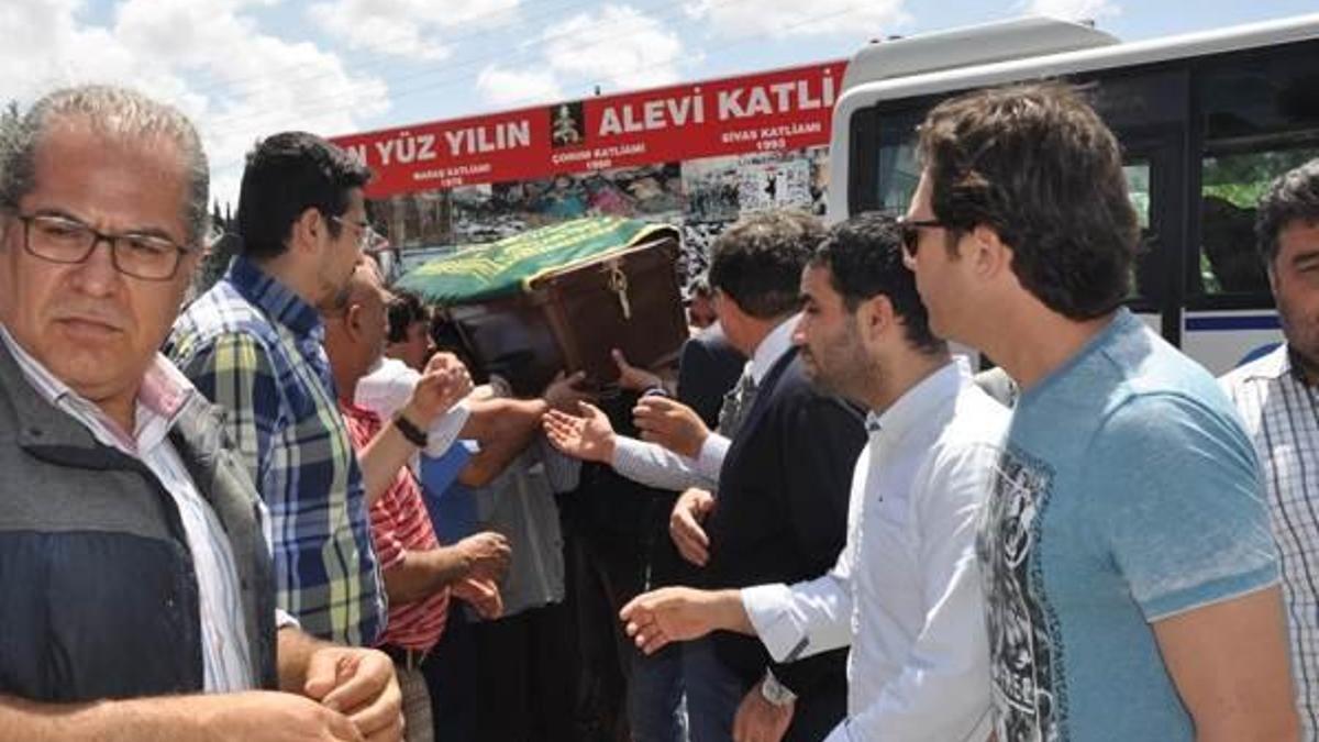 Vasiyeti üzerine cenazesi cami yerine cemevinden kaldırıldı