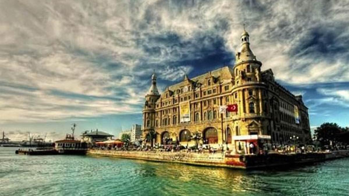 Haydarpaşa Garı'nda kitap günleri