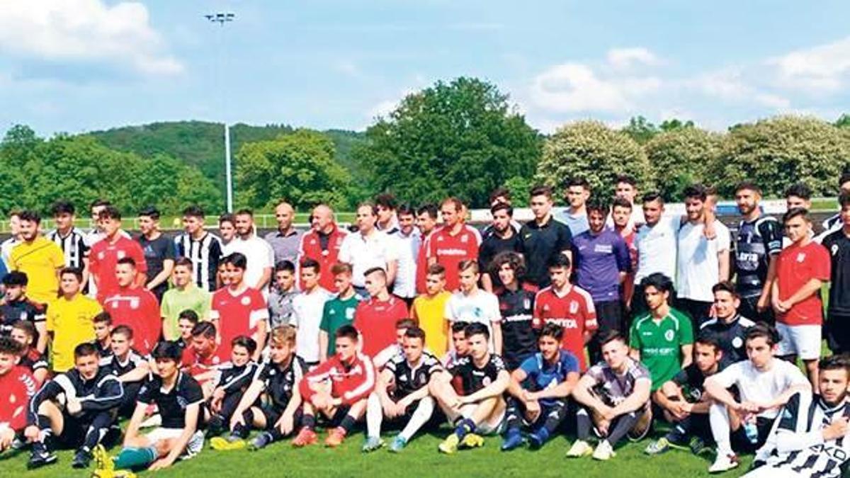 Altyapıya veteran seçtiler