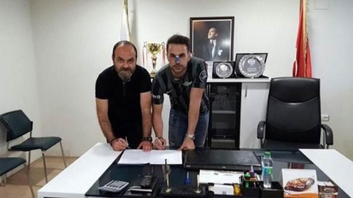Serdar Kesimal imzayı attı!