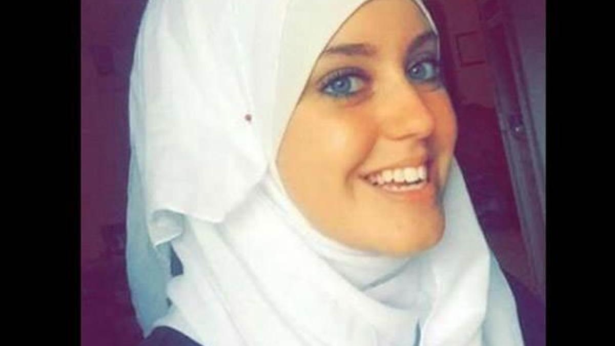 ABD'li Müslüman kız Sana Hamze'nin başörtüsü zaferi!
