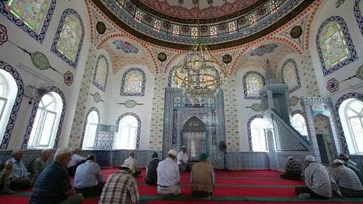 İstanbul Müftüsü: İsteyen 10 gün camide kalabilir