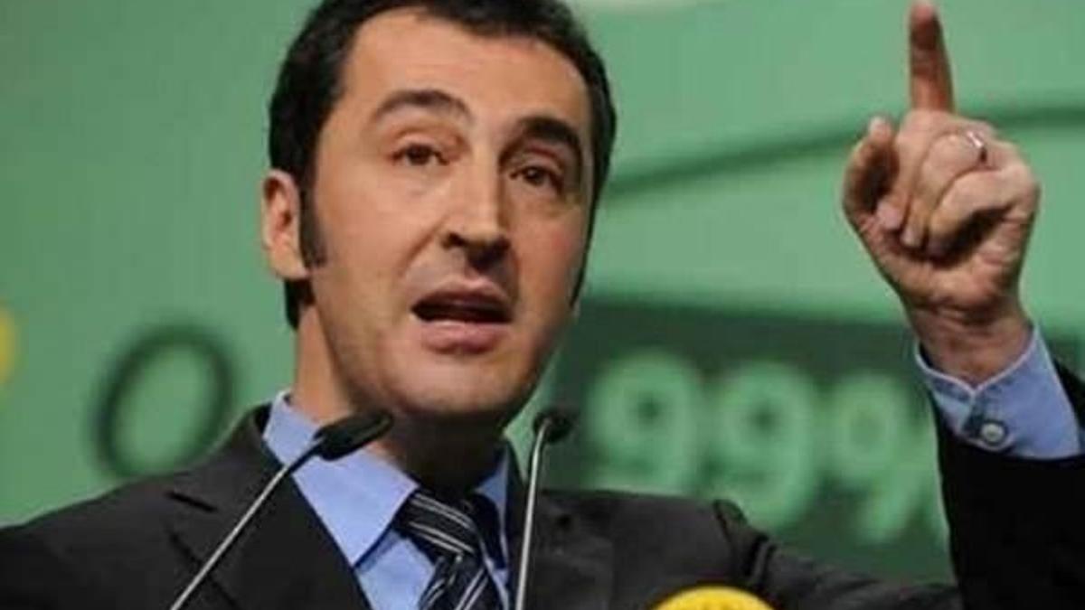 Türk Hack Grubu Cem Özdemir’in sitesini hackledi