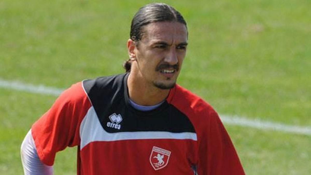 Karabükspor'dan kaleci transferi