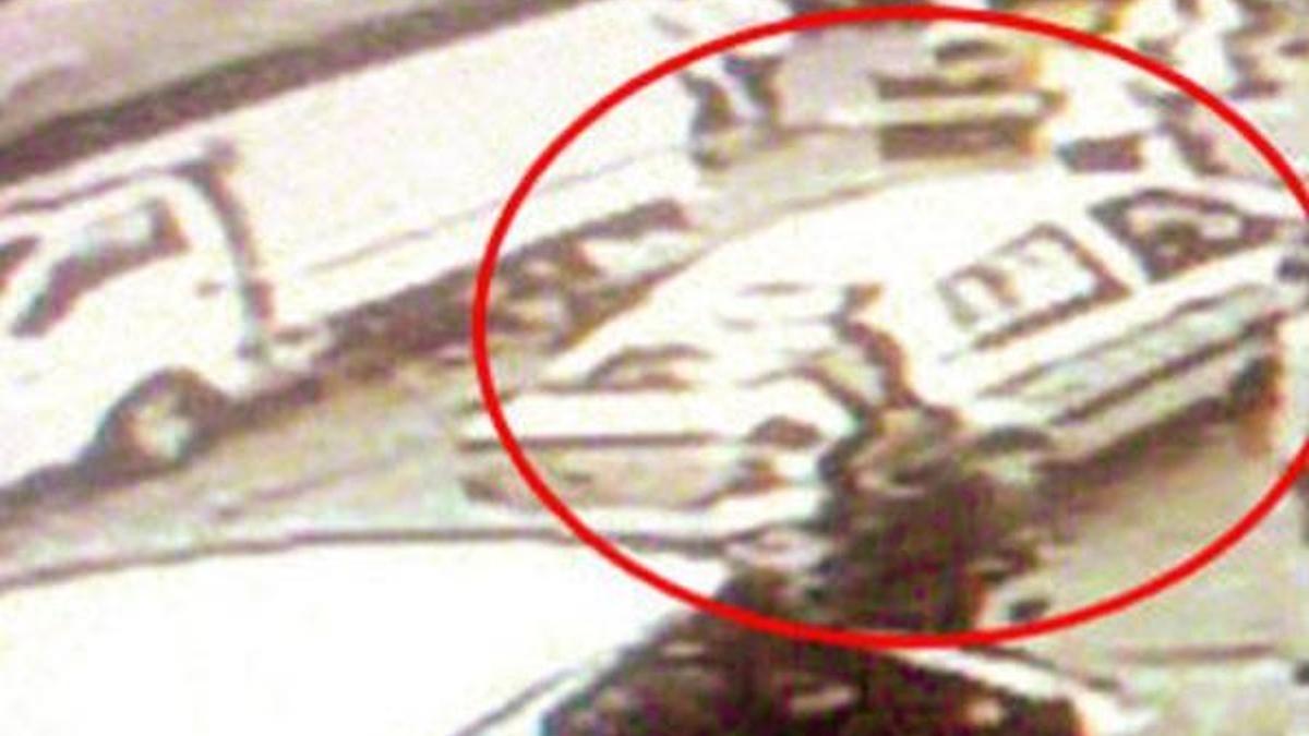 Vezneciler'de bombalı aracı bir kadın patlattı