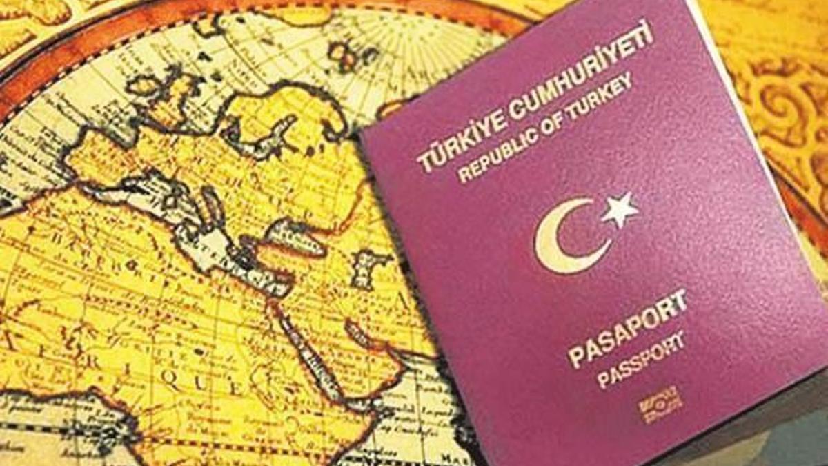 İngiltere Adalet Bakanı Gove: Türkiye'ye vize serbestisi büyük risk olur