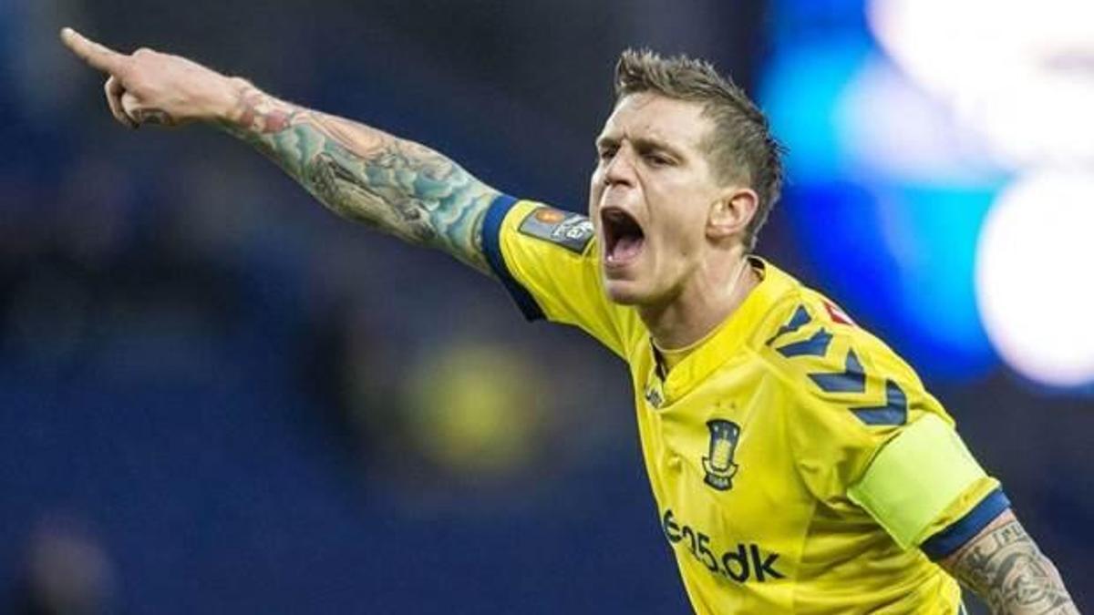 Fenerbahçe'nin transfer etmek istediği Agger, futbolu bıraktı