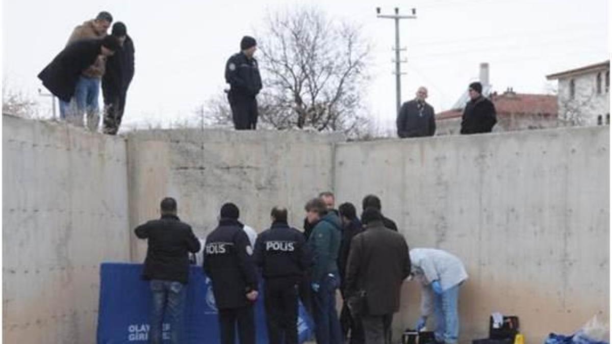 Başına aldığı darbe sonucu ölmüş