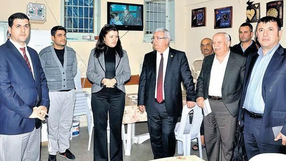 ‘Terörist ziyareti’ne CHP’nin yanıtı: İmralı