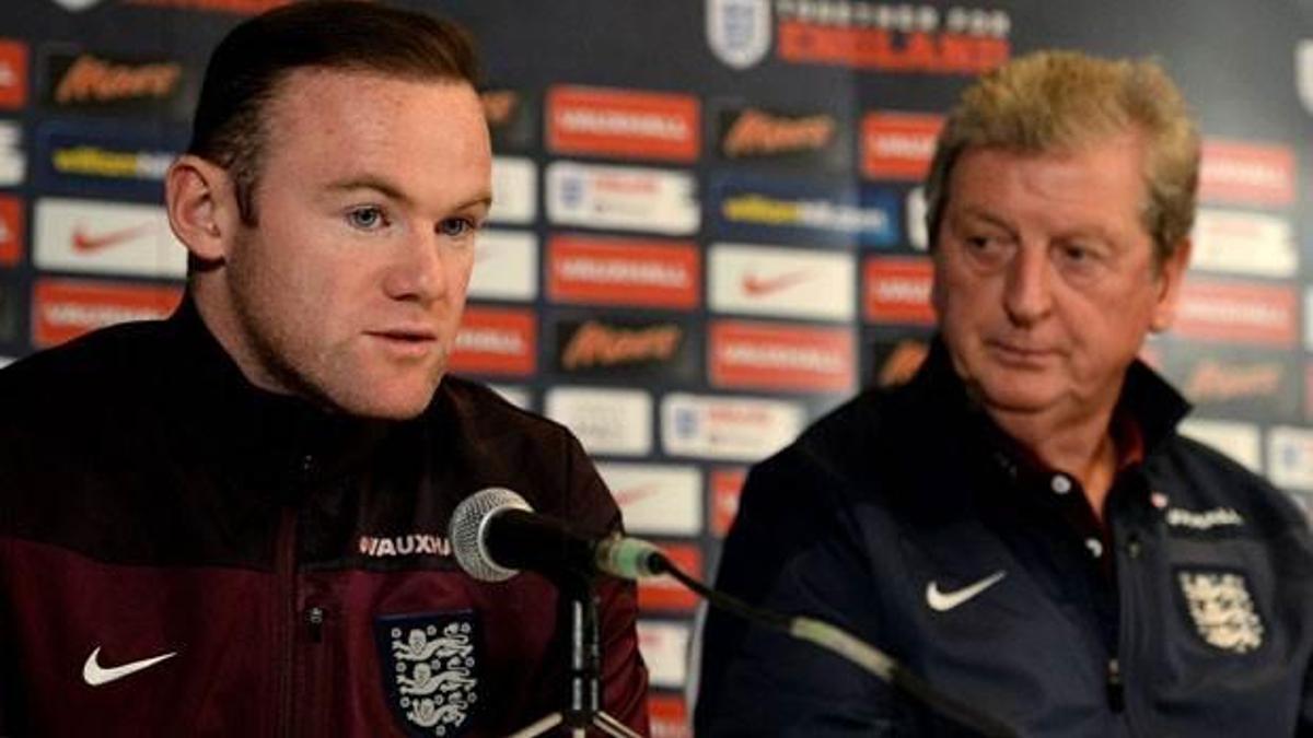 Hodgson ve Rooney'den taraftarlara mesaj