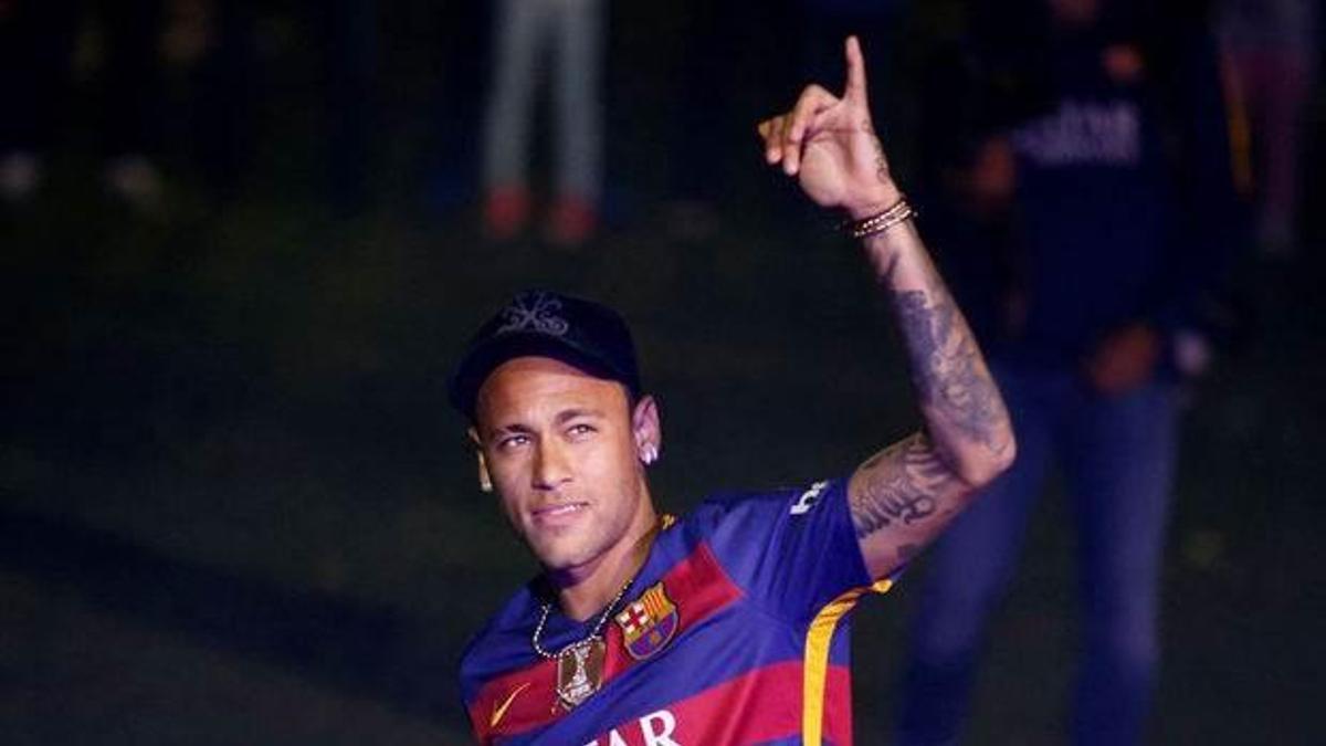 Neymar taraftarlardan özür diledi