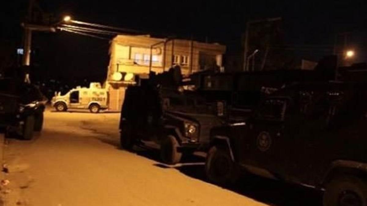 Diyarbakır'da markete bombalı saldırı!