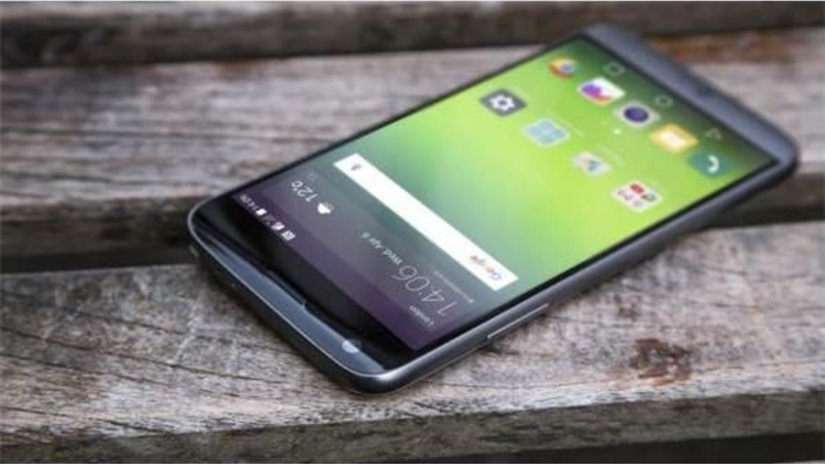 LG'den farklı telefon!