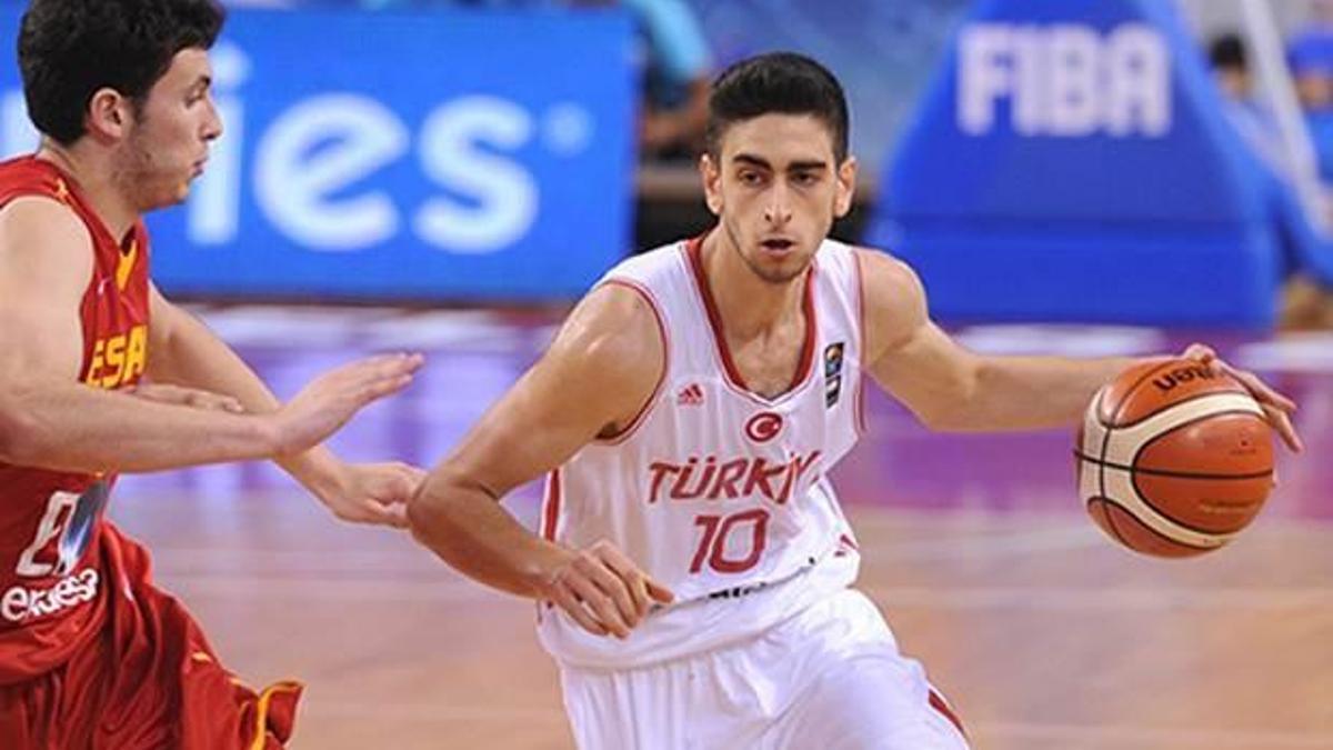 NBA'de bir Türk daha!