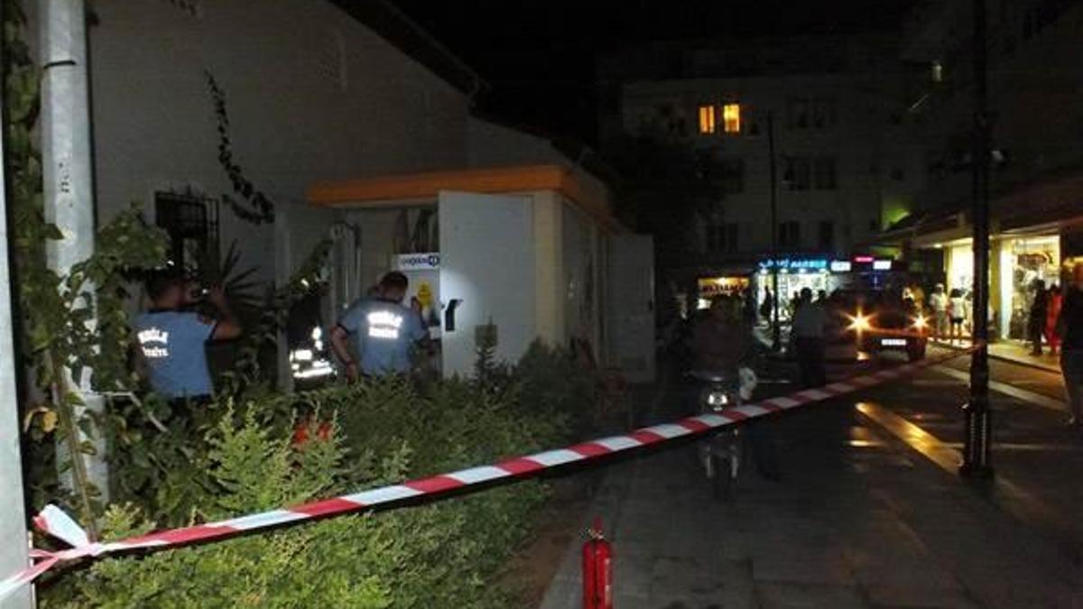 Kısa devre yapan trafo panik yarattı