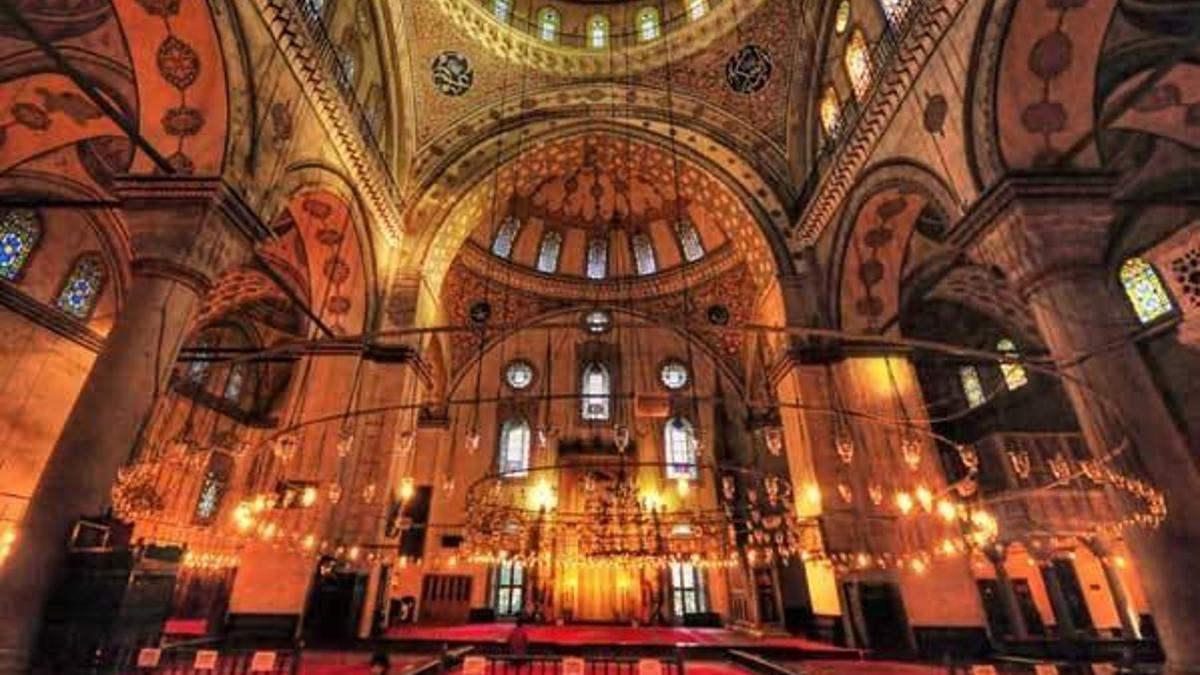 2016 Kadir Gecesi hangi gün idrak edilecek?