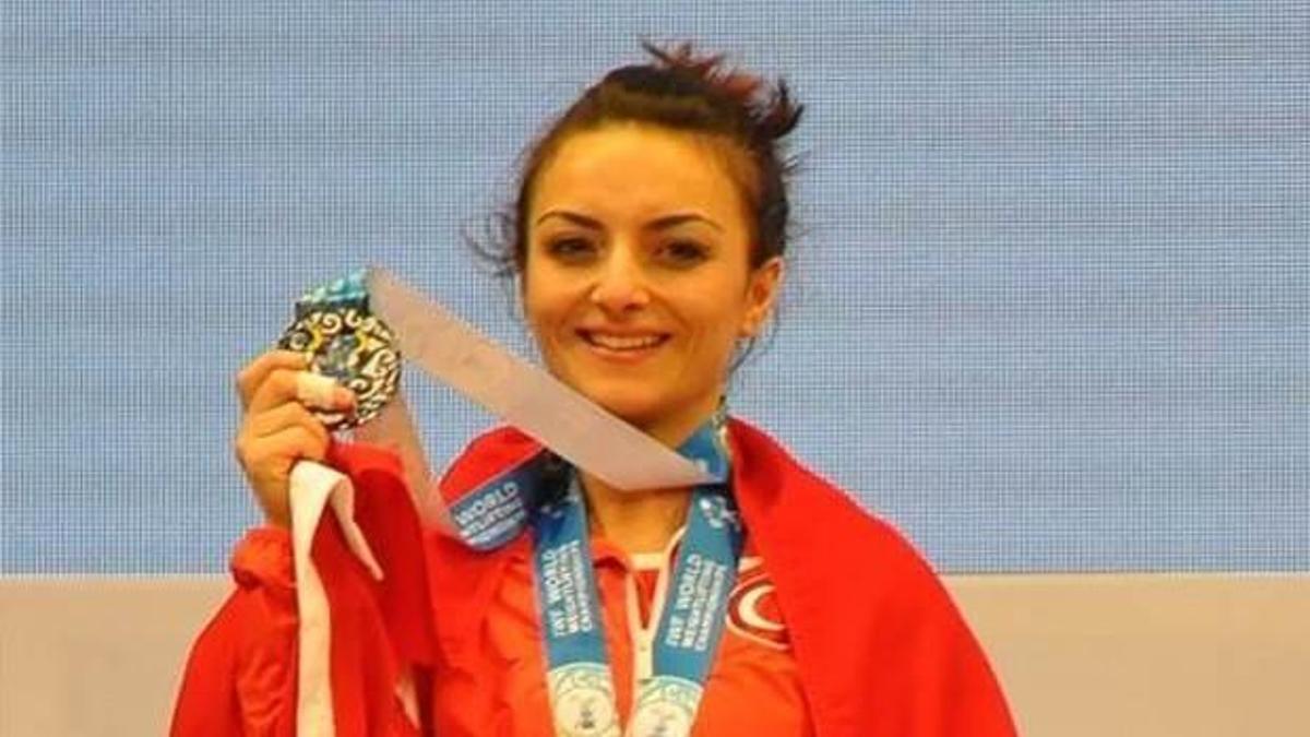 Halterde bir doping daha!