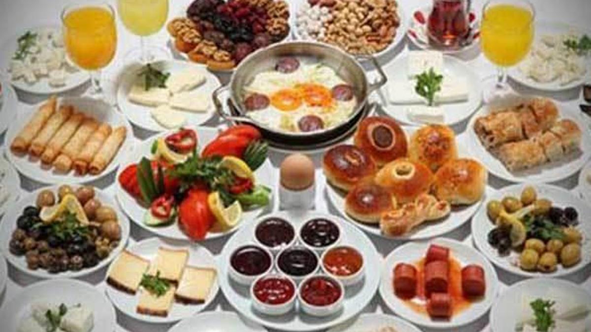 İftar sofraları için enfes yemek tarifleri ve leziz Ramazan menüleri!