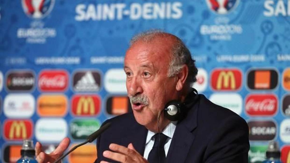 Vicente del Bosque istifa etti