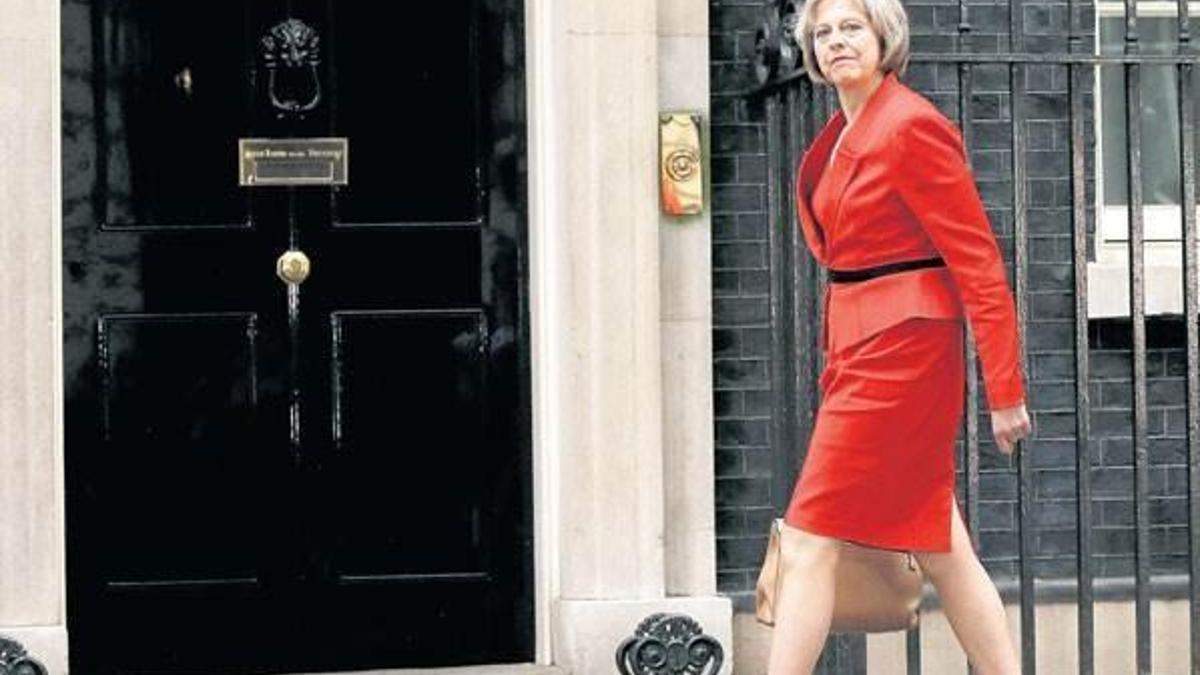 İngiltere'nin yeni başbakanı Theresa May olacak!