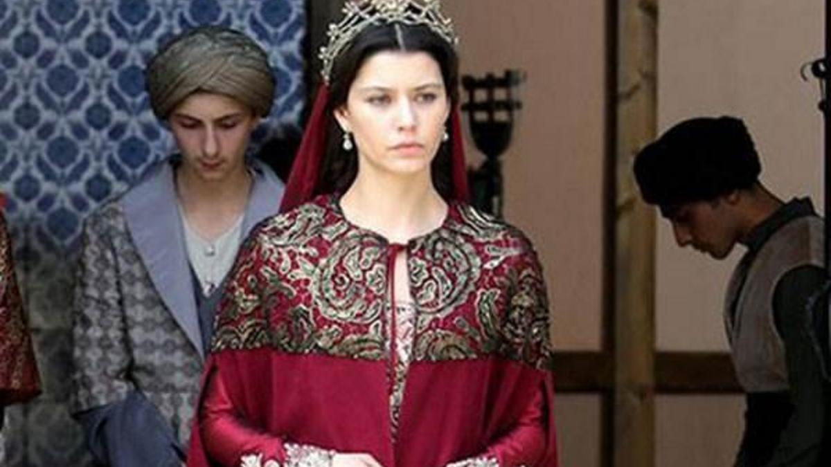 Muhteşem Yüzyıl Kösem’de Beren Saat’in yerine kim geliyor?