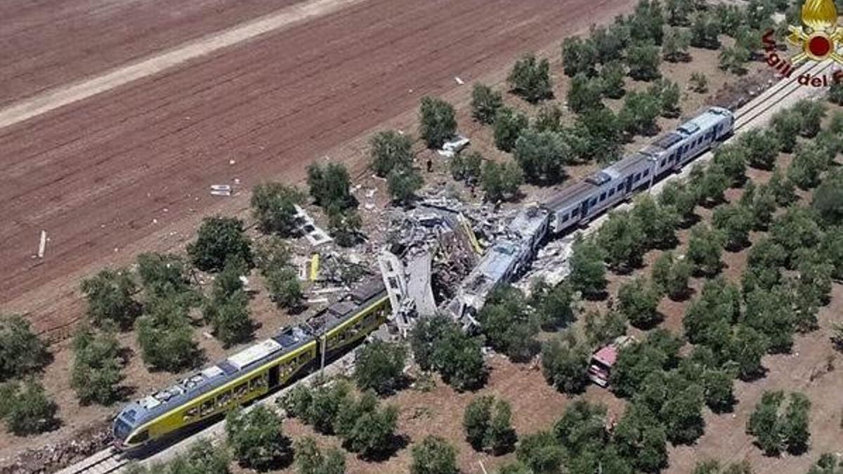 İtalya'da tren kazası: 20 ölü