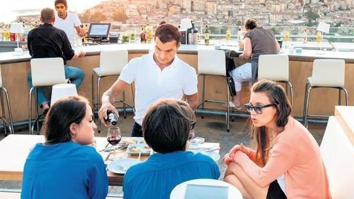 Alaçatı'da "fahiş fiyat" yorumlarına açıklama
