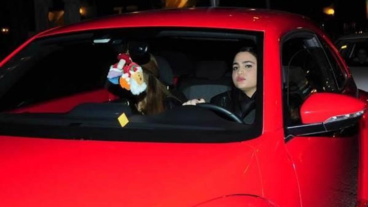 Sibel Can'ın kızı, gittiği balıkçıda hesabı ödeyemedi