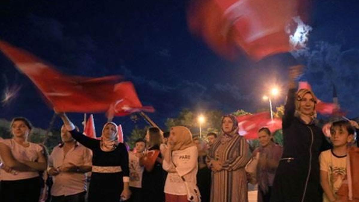 Söylentisi bile yetti! Resmen akın ettiler...