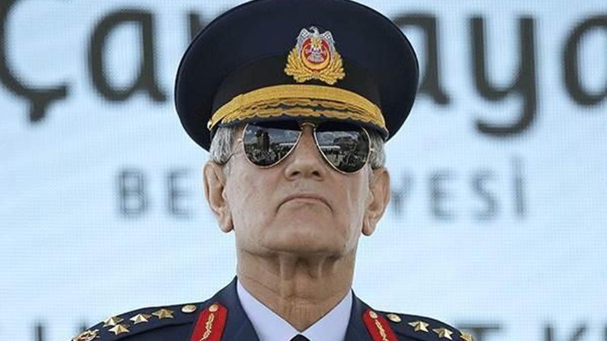 Akın Öztürk'ten bir garip savunma!