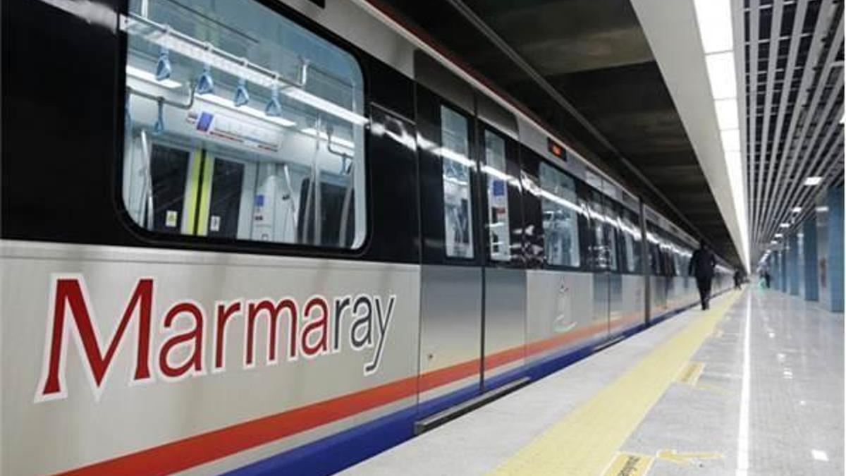 Marmaray'da teknik arıza! Seferler bir süre yapılamadı