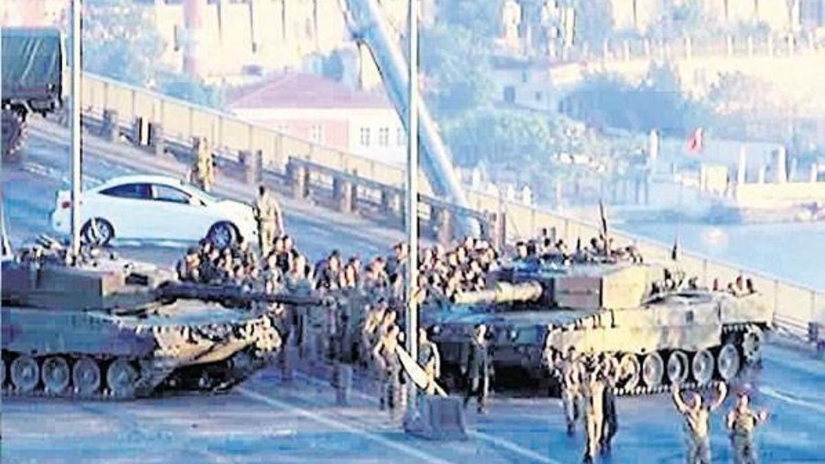 ‘Köprülere tankları ben çıkardım’