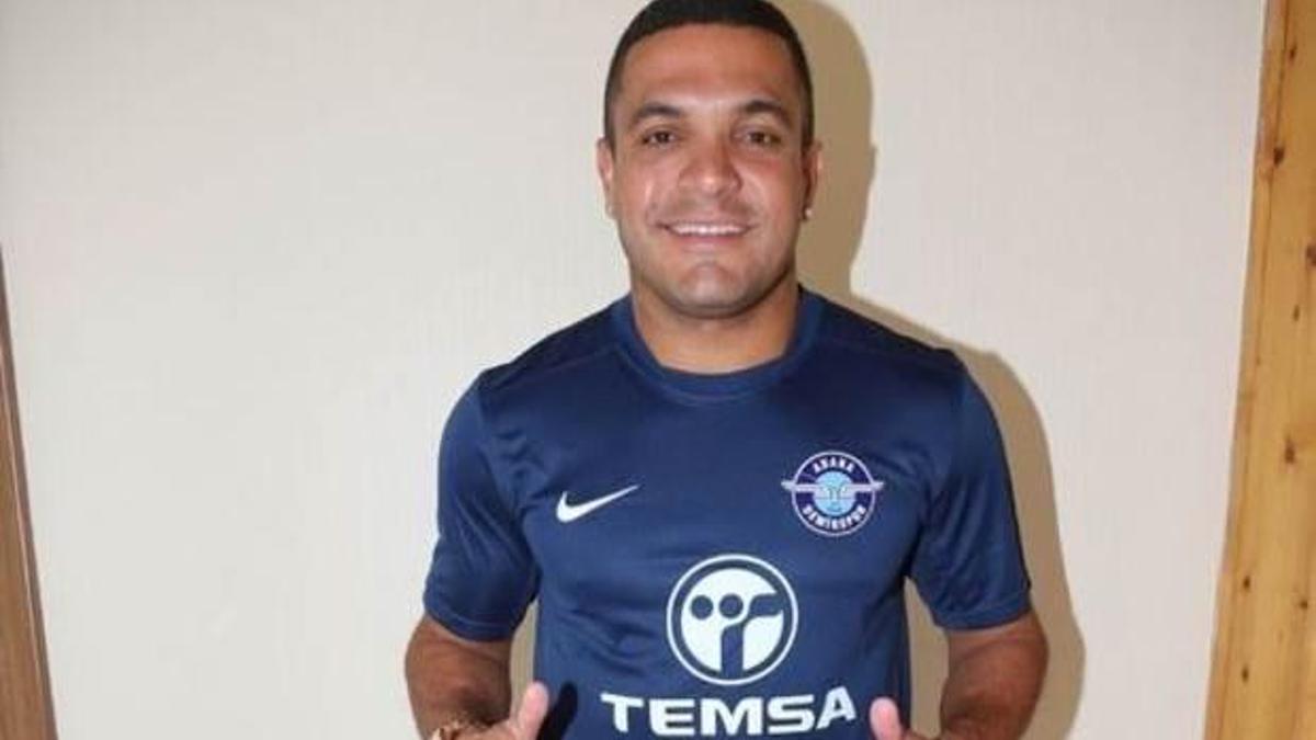 Adana Demirspor'da yeni kaptan Vederson