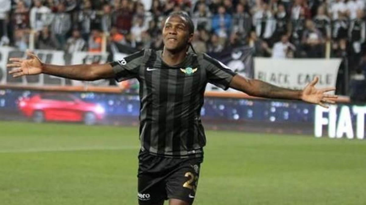 İstediğinizi alın Rodallega’yı verin
